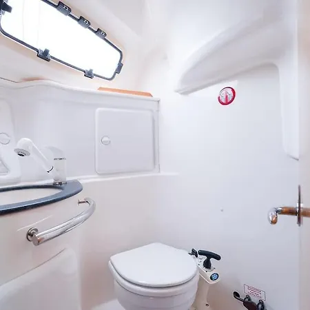Διαμέρισμα Guestready - Borealis Boat Experience In Afurada *