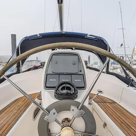 Guestready - Borealis Boat Experience In Afurada דירה